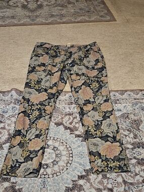 Floral Straight Leg Jeans in Black and Tan